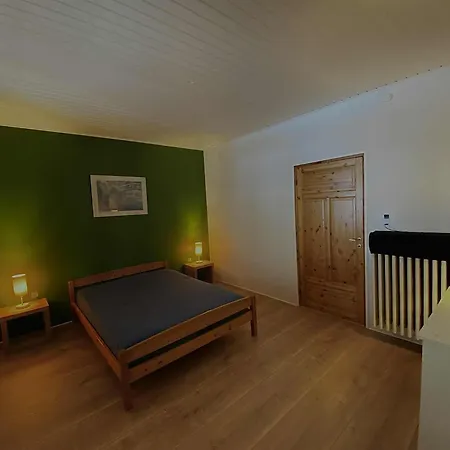 Hébergement de vacances Big House Near & *